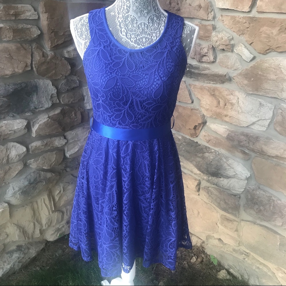 FE Forever Lace Dress